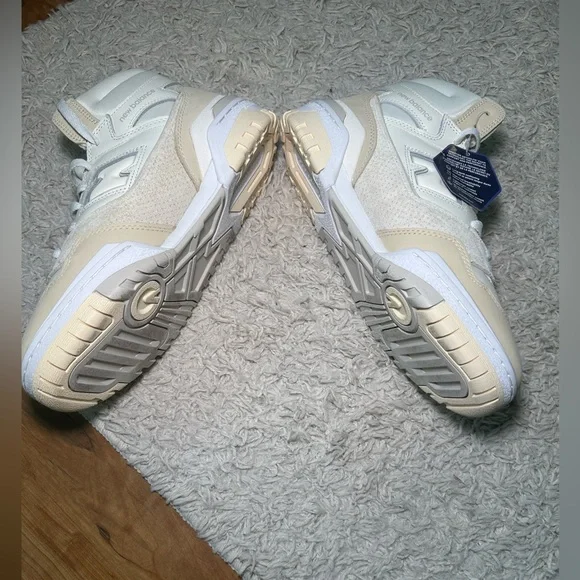 New Balance 650R Cream and White - Picture 4 of 7